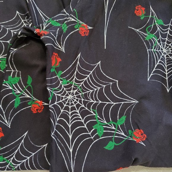 Girls Halloween Spider Web Leggings size S/M Black Red White Green - Picture 5 of 7